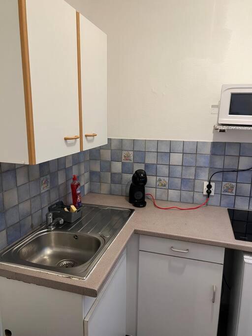 Studio A 2 Minutes De La Gare Apartment Mulhouse Bagian luar foto
