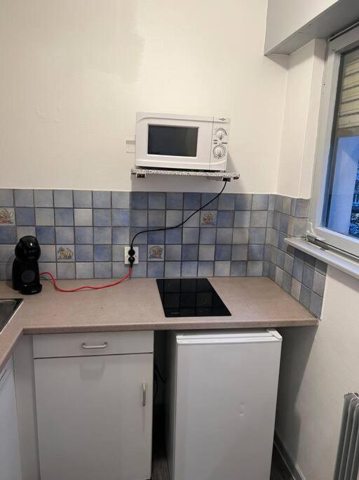 Studio A 2 Minutes De La Gare Apartment Mulhouse Bagian luar foto
