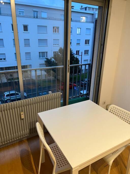 Studio A 2 Minutes De La Gare Apartment Mulhouse Bagian luar foto